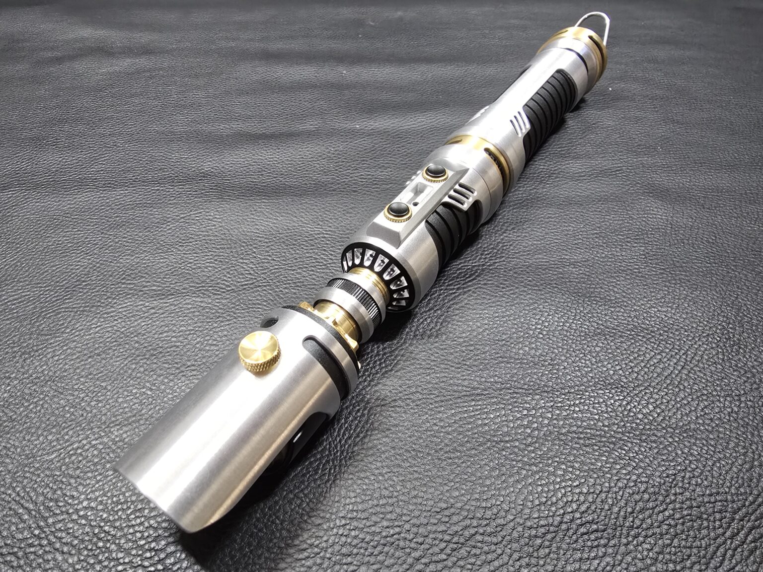 Curated visual reference: Kyber Sabre Lacing For Long Term Reliability Reference: Kr Sabers Erasmios Sabre Laser Personnalisé